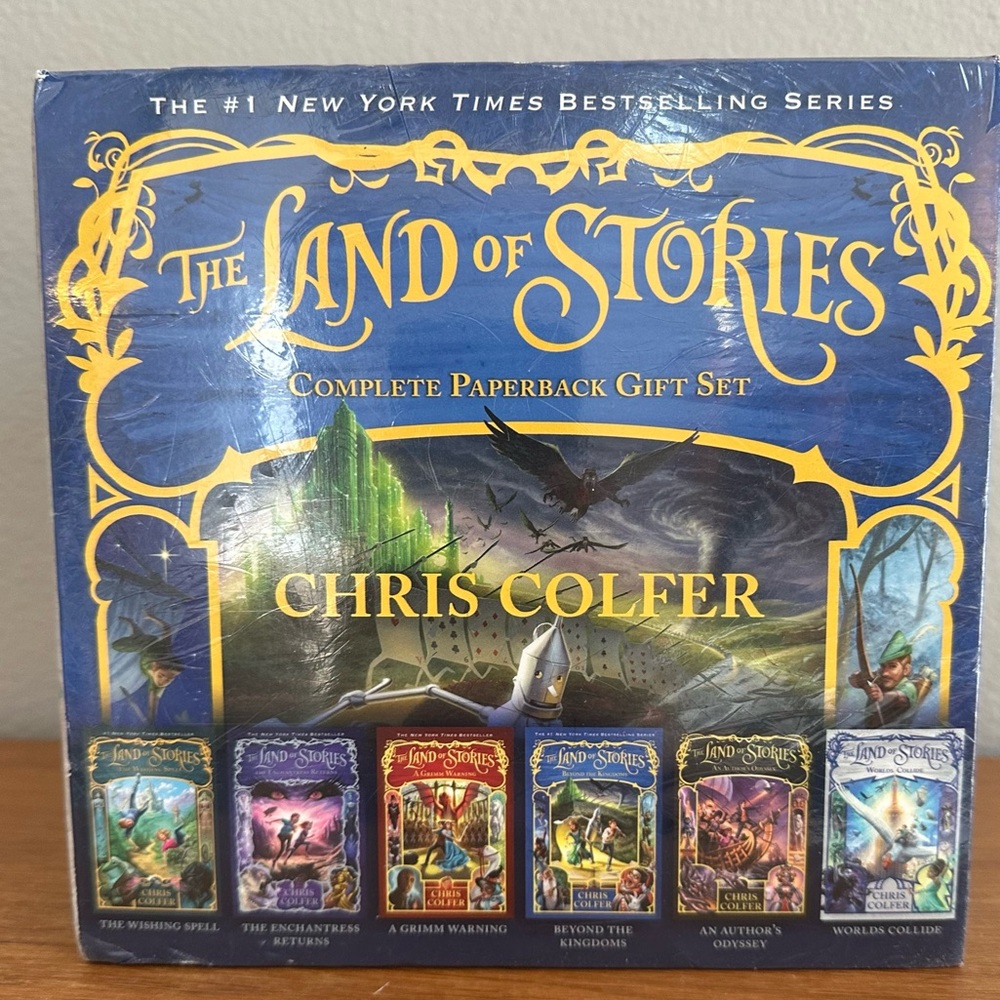 NWOT - The Land of Stories - Complete Paperback Gift Box - Set 6 Books - Picture 8 of 8